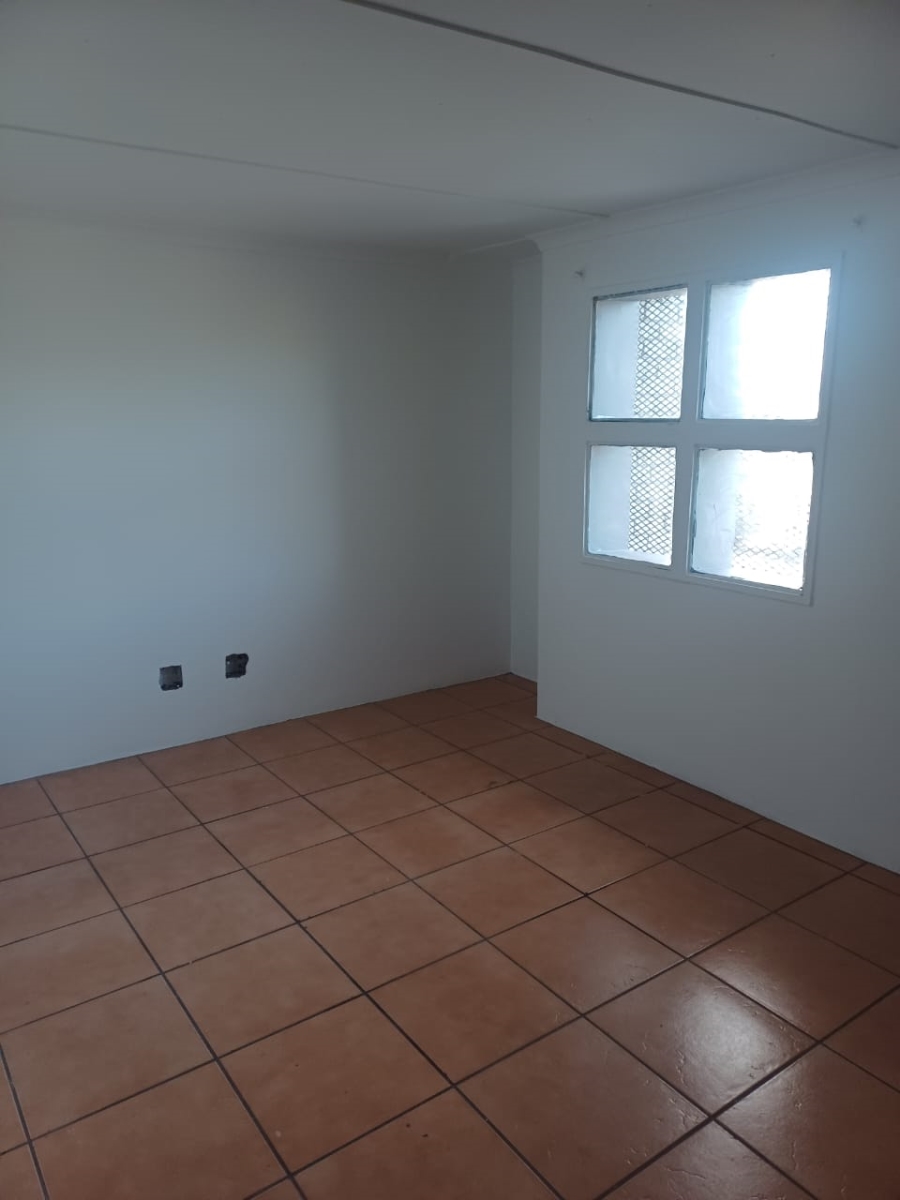 To Let Commercial Property for Rent in Okavango Park Western Cape